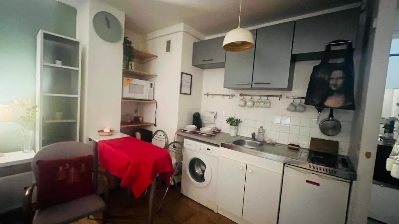 La Belle Evasion Paris Apartment