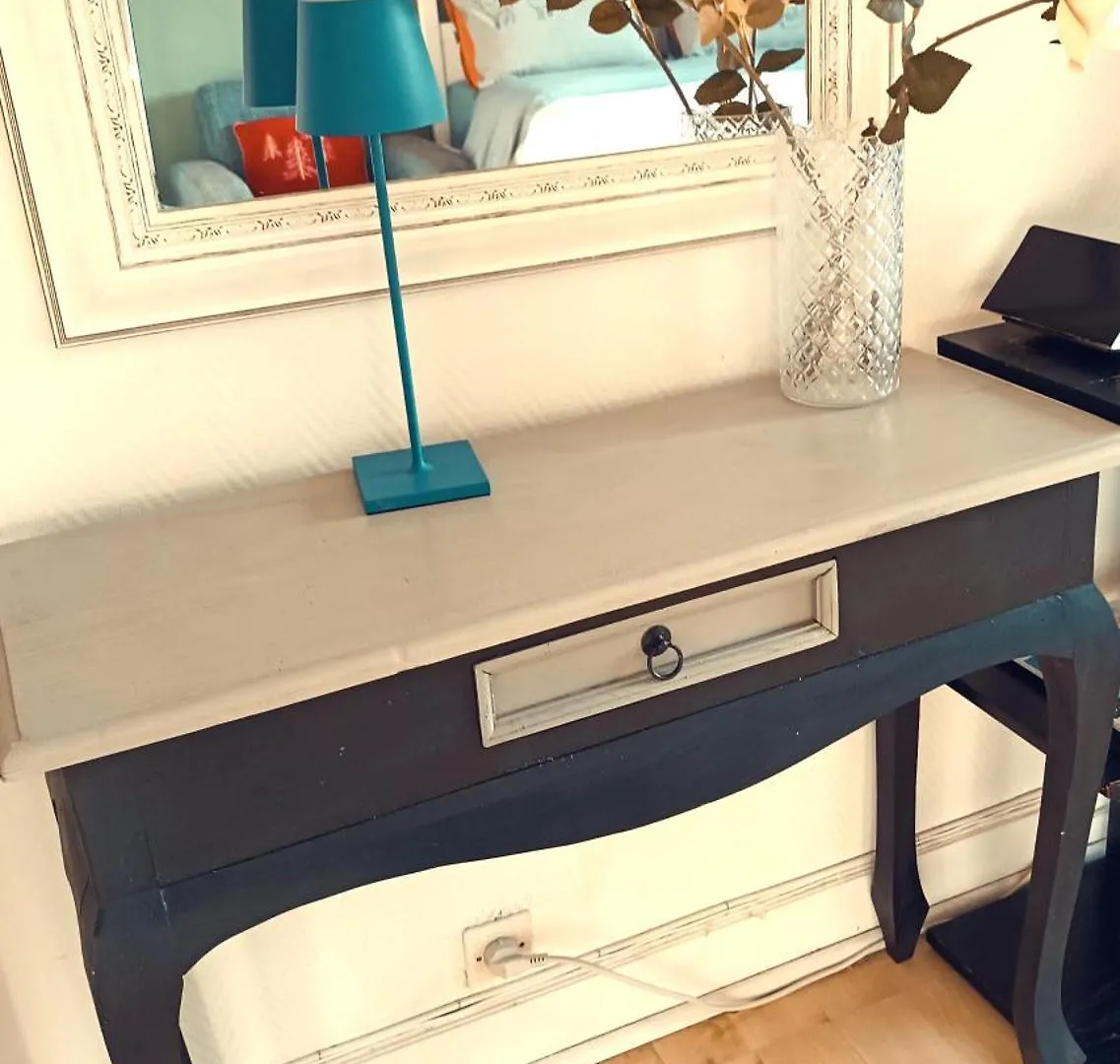La Belle Evasion Paris Apartment